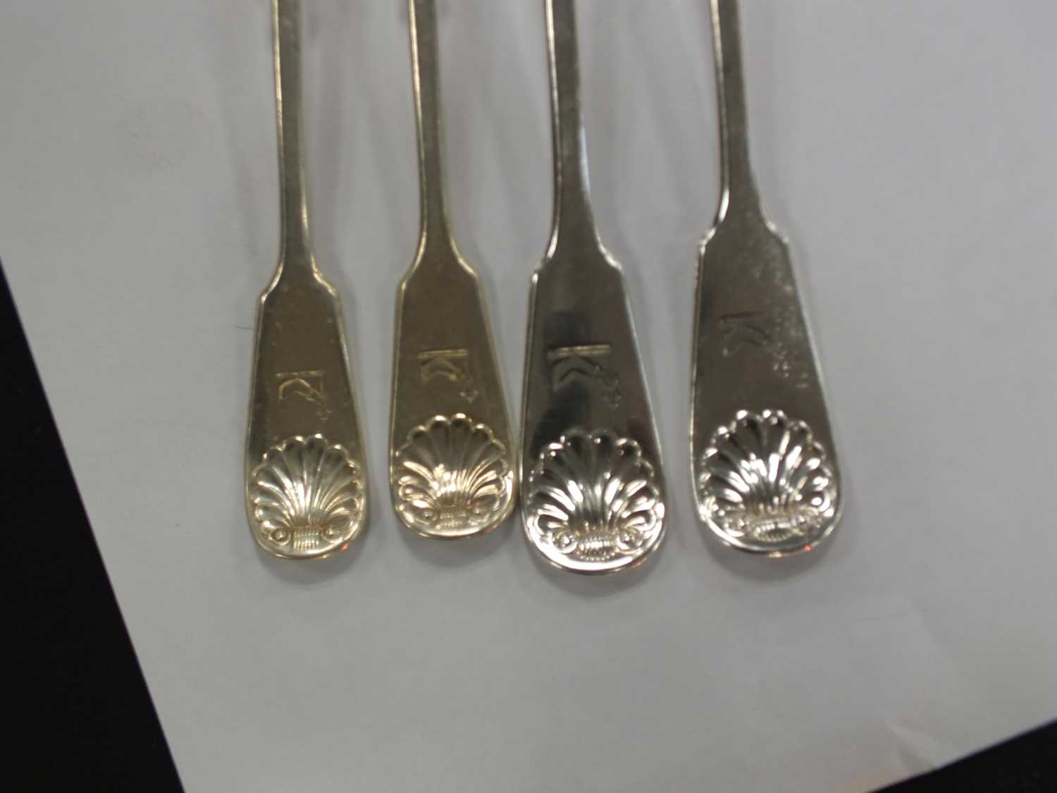 An impressive comprehensive canteen of Victorian Fiddle and Shell pattern silver flatware - Image 10 of 21