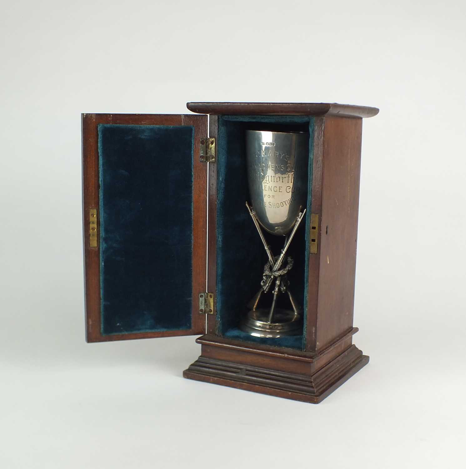 An Edwardian silver Air Rifle Shooting challenge trophy cup - Image 2 of 2