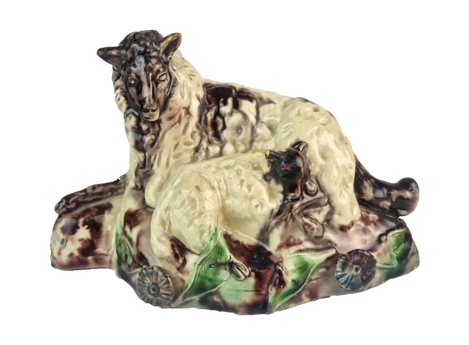 English or Scottish figure of a recumbent ewe with a lamb, circa 1800