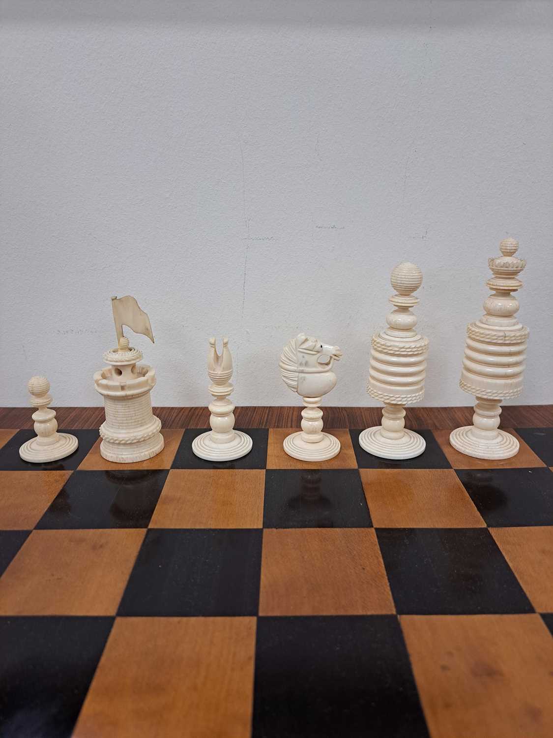 A George IV mahogany games table, with a 19th century bone chess set (2) - Image 2 of 5