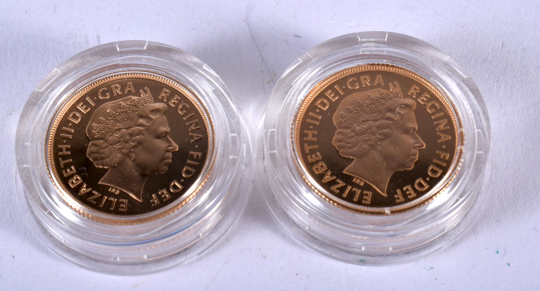CASED SET OF ELIZABETH II 2004 AND 2005 PROOF GOLD SOVEREIGN SET COMPRISING TWO GOLD FULL SOVEREIGNS - Image 3 of 3