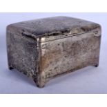 A CONTINENTAL SILVER BOX, POSSIBLY RUSSIAN. 7.5cm x 12.5cm x9.5cm, weight 377g