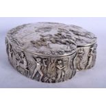A VICTORIAN CHESTER SILVER BOX AND COVER BY GEORGE NATHAN & RIDLEY HAYES DECORATED WITH A HUNTING SC