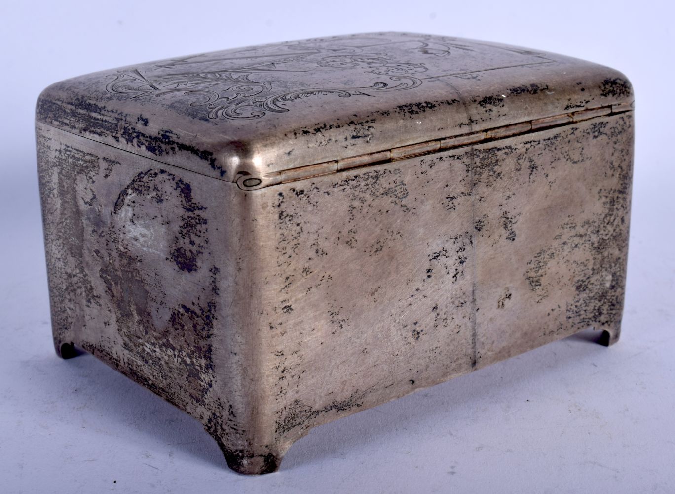 A CONTINENTAL SILVER BOX, POSSIBLY RUSSIAN. 7.5cm x 12.5cm x9.5cm, weight 377g - Image 2 of 6