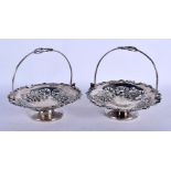 A PAIR OF 19TH CENTURY CHINESE EXPORT ZEEWO SILVER BASKETS. 185 grams. 11 cm x 3.5 cm.