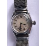 AN EARLY ROLEX OYSTER WRISTWATCH. Serial No 81682, Model No 2280, Dial 3.4cm (incl crown), weight 5