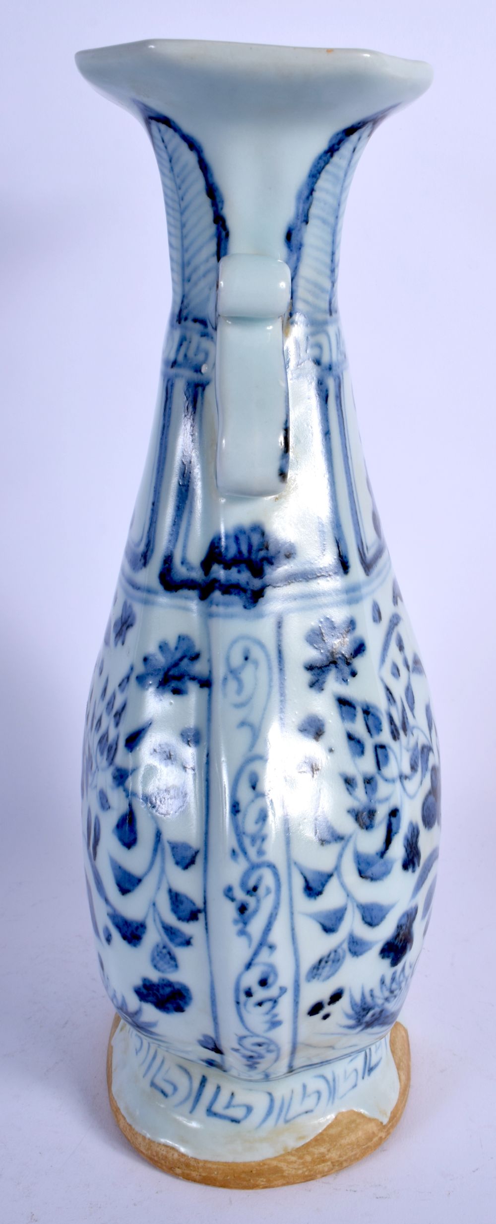 A CHINESE TWIN HANDLED YUAN STYLE BLUE AND WHITE VASE 20th Century. 29 cm high. - Image 3 of 6