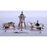 A SILVER CRUET SET. 269 grams. (4)