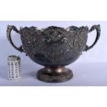 A VERY LARGE EDWARDIAN TWIN HANDLED SILVER PRESENTATION BOWL presented to Robert Adam Whitlaw, Broom