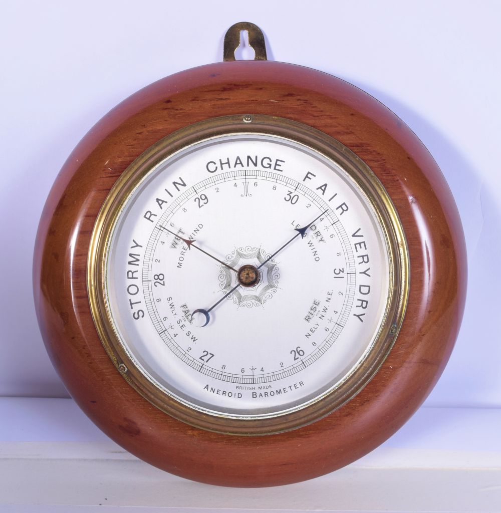 A small inlaid walnut mantle clock together with a Burr Walnut needlework box, barometer and a woode - Bild 2 aus 7