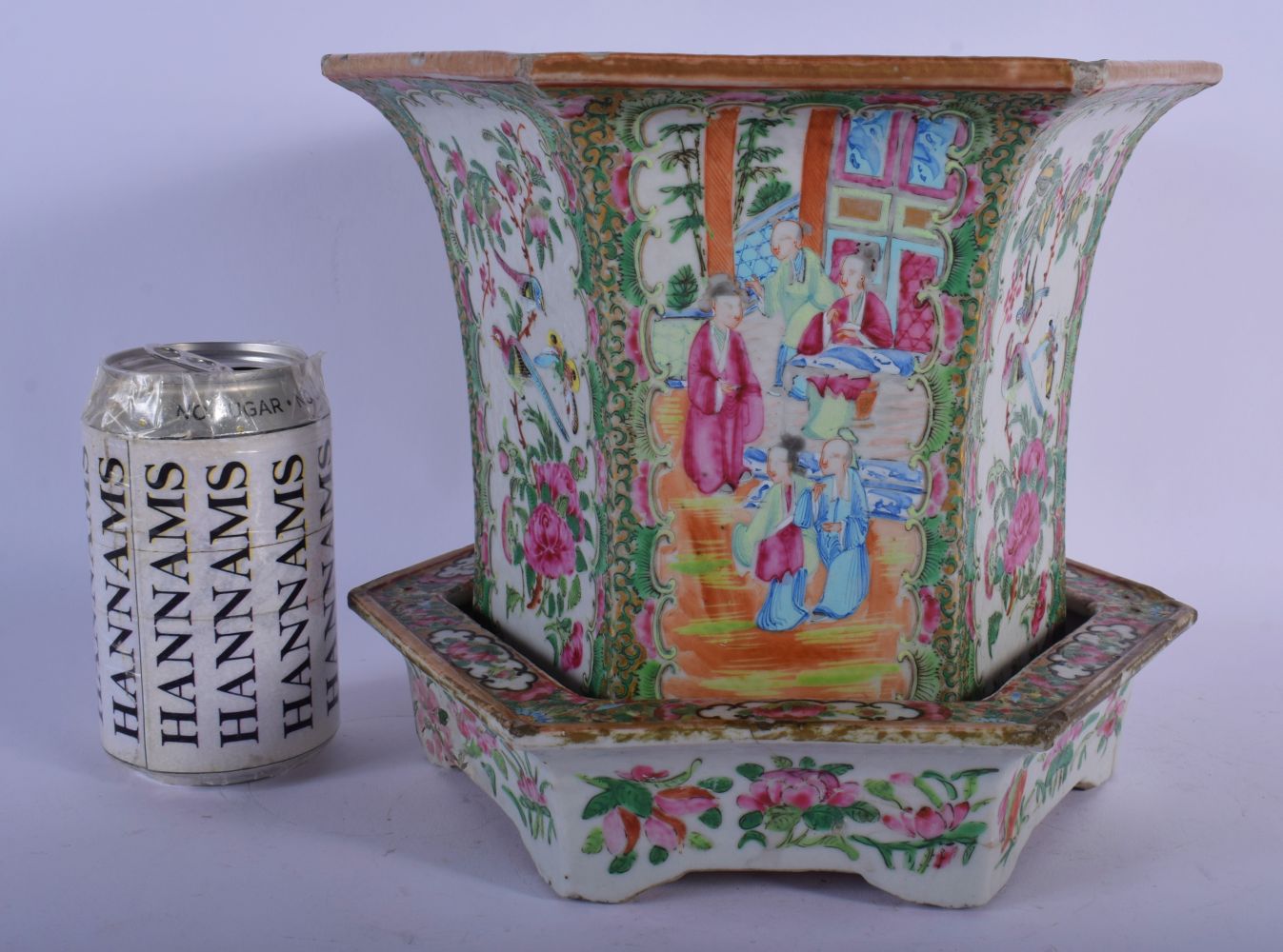 A 19TH CENTURY CHINESE CANTON FAMILLE ROSE JARDINIÈRE ON STAND Qing, painted with figures. 20 cm x 1