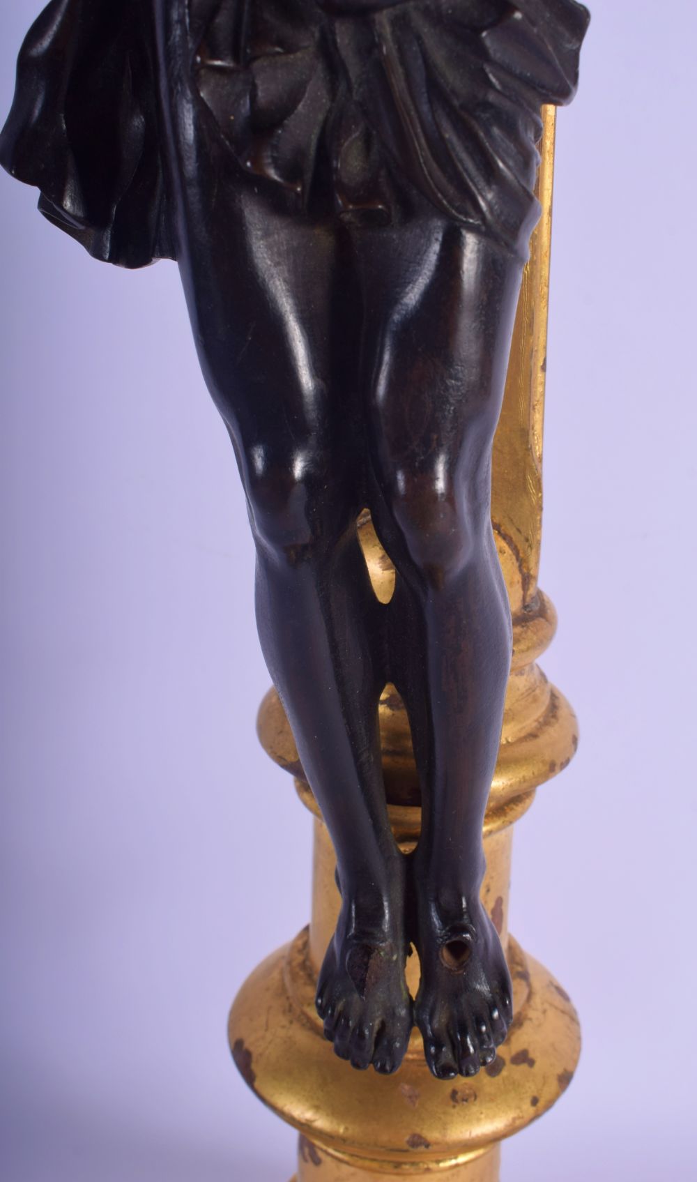 A GOOD 18TH CENTURY BRONZE AND GILT WOOD CORPUS CHRISTI of typical form, modelled upon a stepped cru - Image 4 of 6