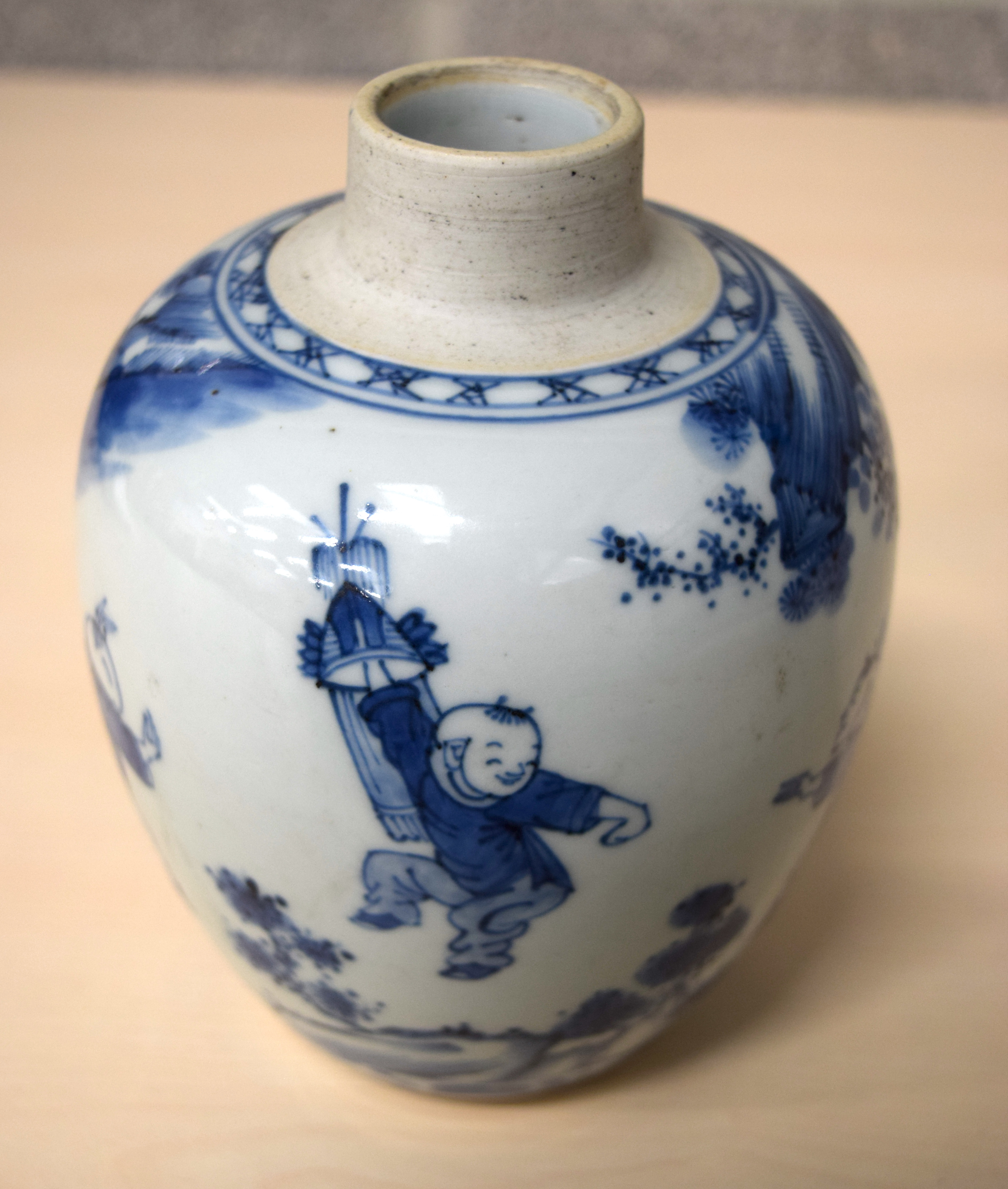 A LATE 17TH/18TH CENTURY CHINESE BLUE AND WHITE PORCELAIN GINGER JAR Kangxi/Yongzheng. 16 cm x 8 cm. - Bild 6 aus 12