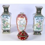 A collection of Chinese Canton enamel vases and a Cloisonne pot 32cm (4).