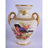 LATE 19TH C. ROYAL WORCESTER TWO HANDLED VASE PAINTED ON EACH SIDE WITH A BIRD BY JOHN HOPEWELL. 1