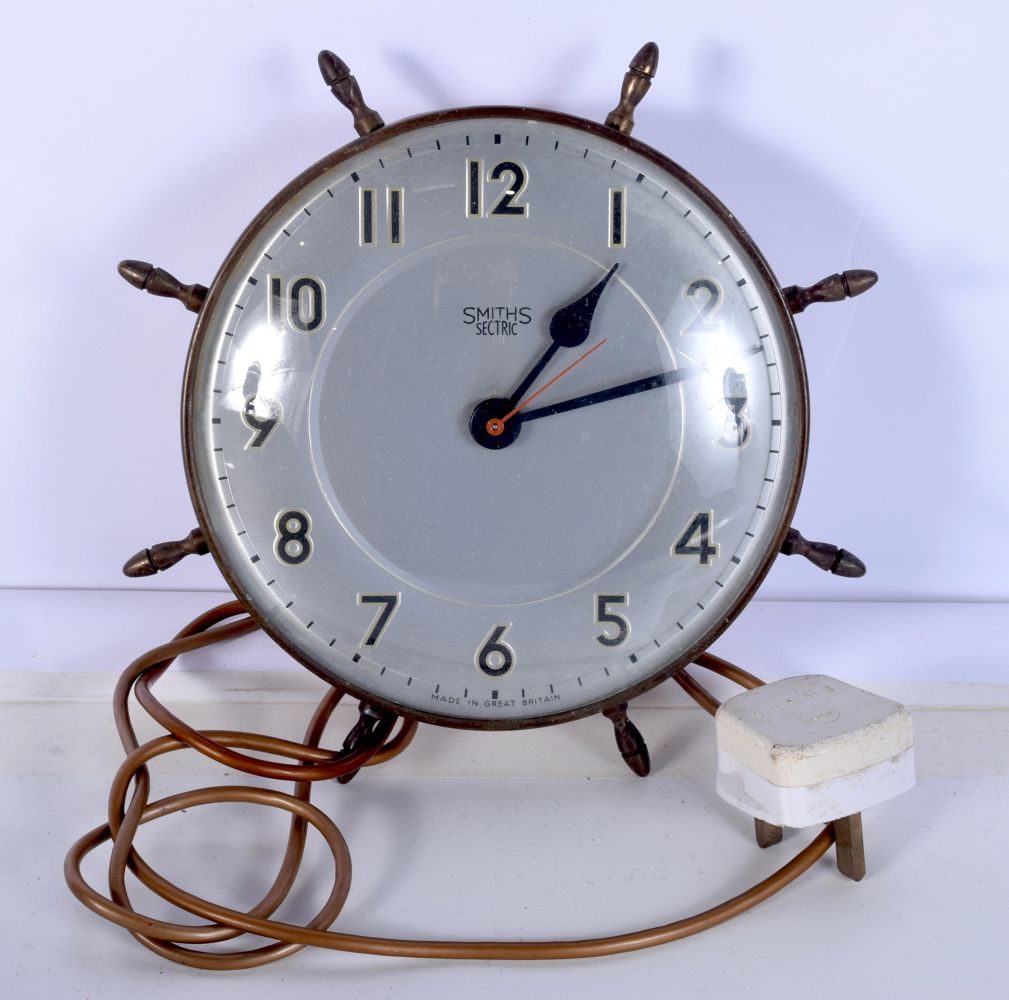 A Funghans wall clock together with a French brass mantle clock, Smiths electric clock and 2 baromet - Bild 4 aus 9