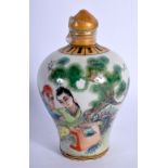 A CHINESE EROTIC SNUFF BOTTLE DECORATED WITH LOVERS UNDER A TREE. 8.5cm x 5.2cm, weight 98.2g