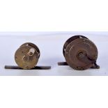 An antique bronze pole fishing reel together with another reel 6cm (2)