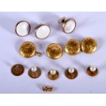 ASSORTED YELLOW METAL BUTTONS. 20 grams overall. 1.5 cm wide. (qty)