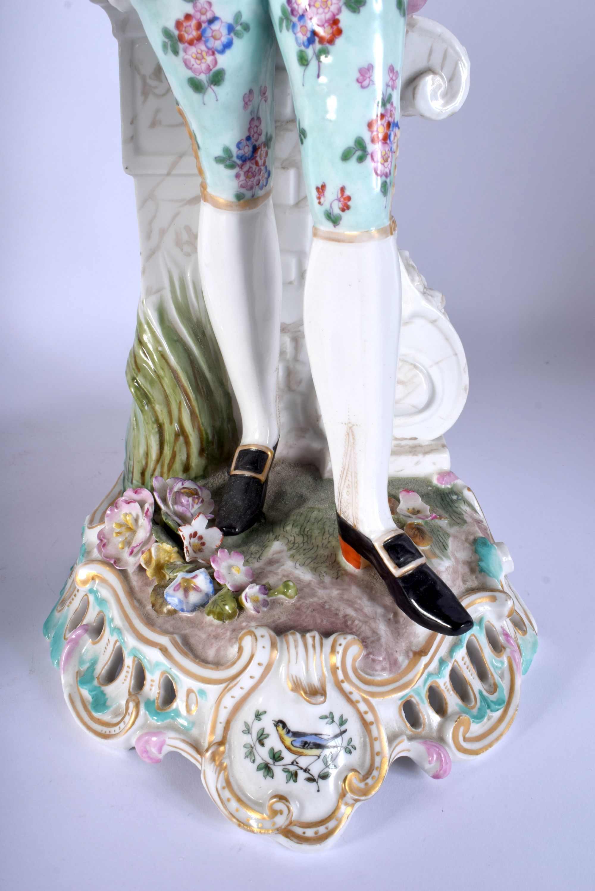 A LARGE PAIR OF LATE 19TH CENTURY GERMAN DRESDEN PORCELAIN FIGURES Meissen style. 42 cm high. - Image 6 of 9