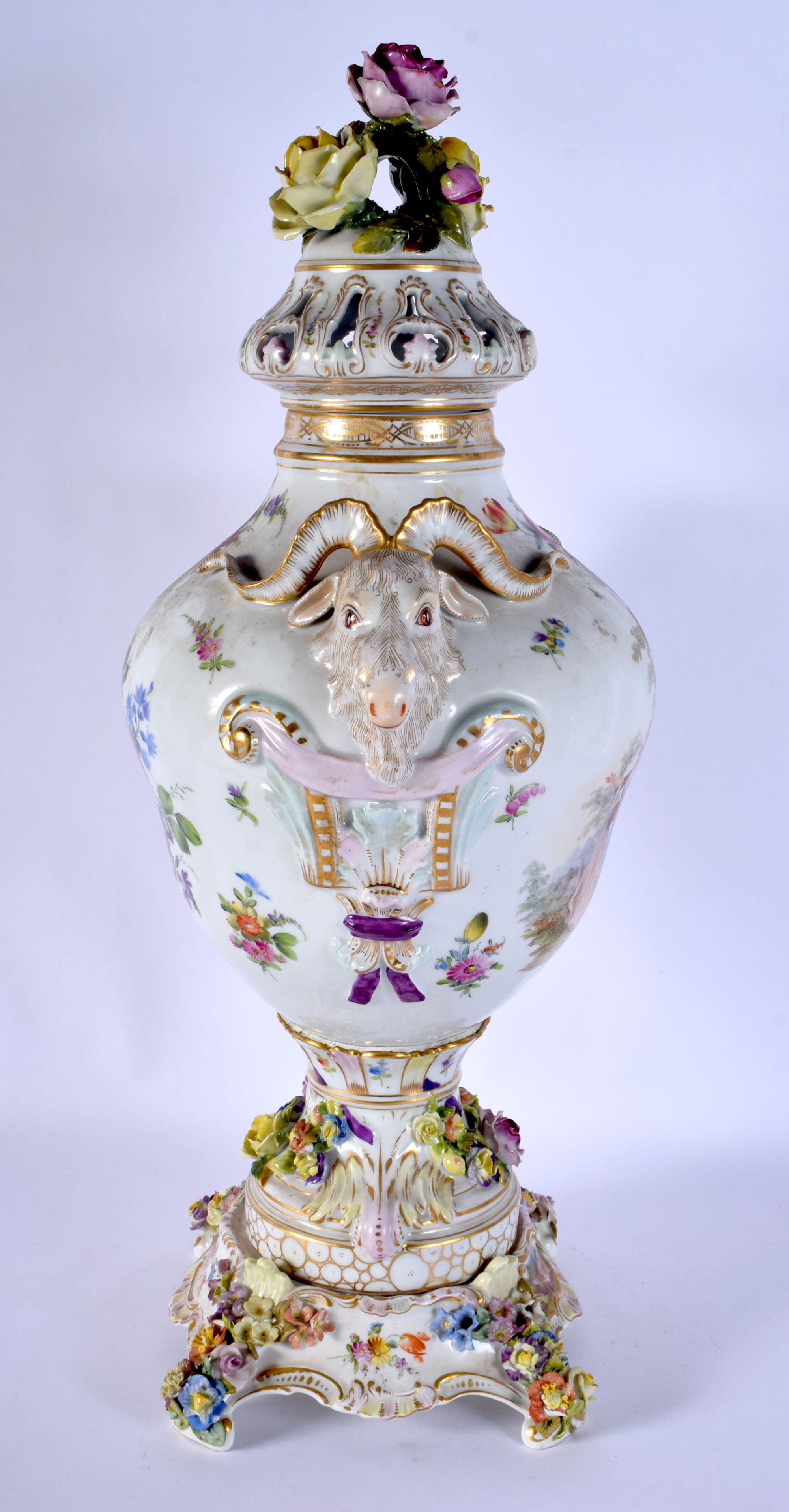 A LARGE ANTIQUE DRESDEN PORCELAIN VASE AND COVER with stand, painted with figures. 60 cm x 18 cm. - Image 4 of 9