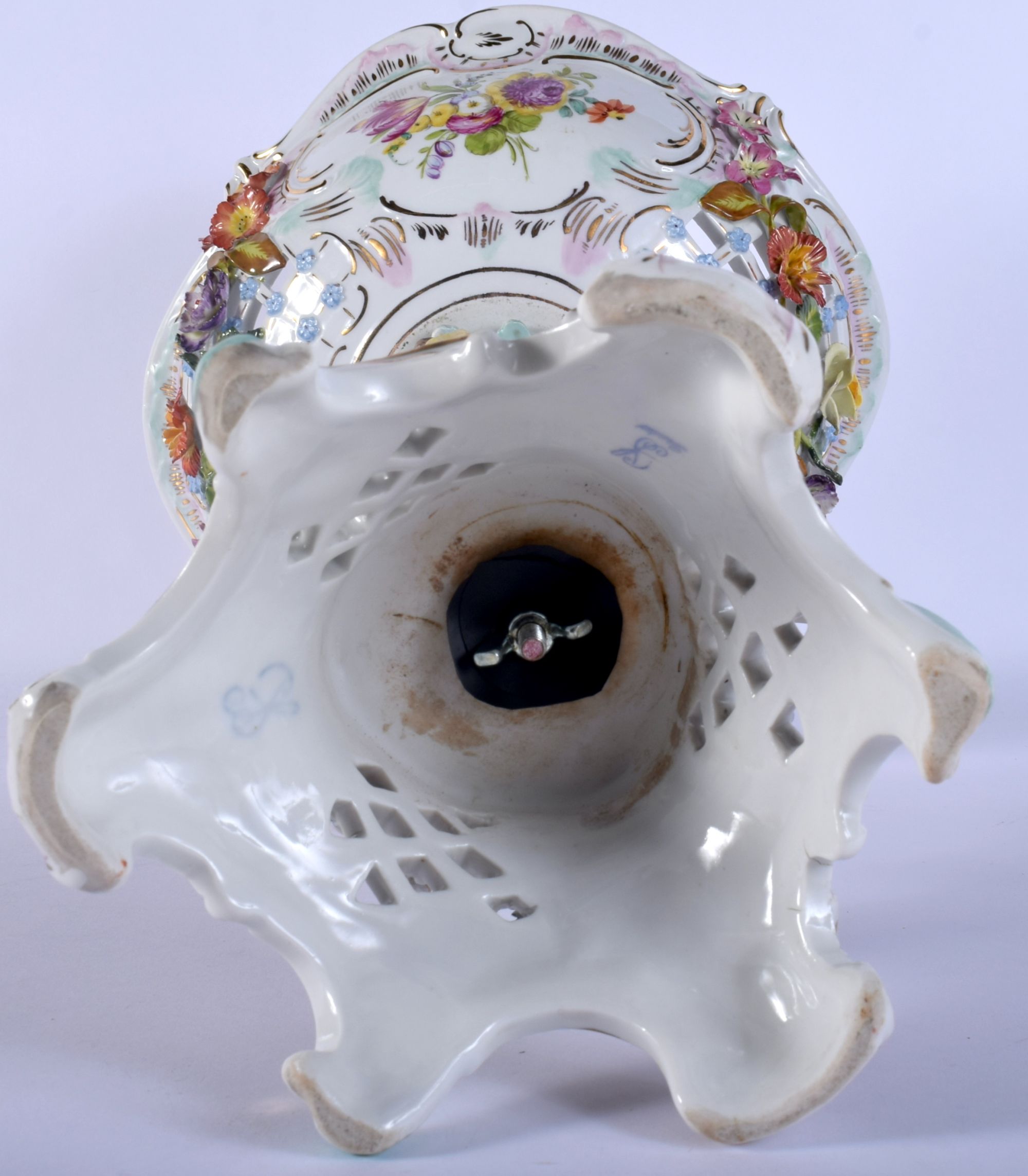 A LARGE ANTIQUE GERMAN PORCELAIN COMPORT modelled with figures under a floral bowl. 43 cm x 22 cm. - Image 5 of 7