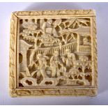 A 19TH CENTURY CHINESE CANTON IVORY BOX AND COVER. 34 grams. 5.5 cm square.