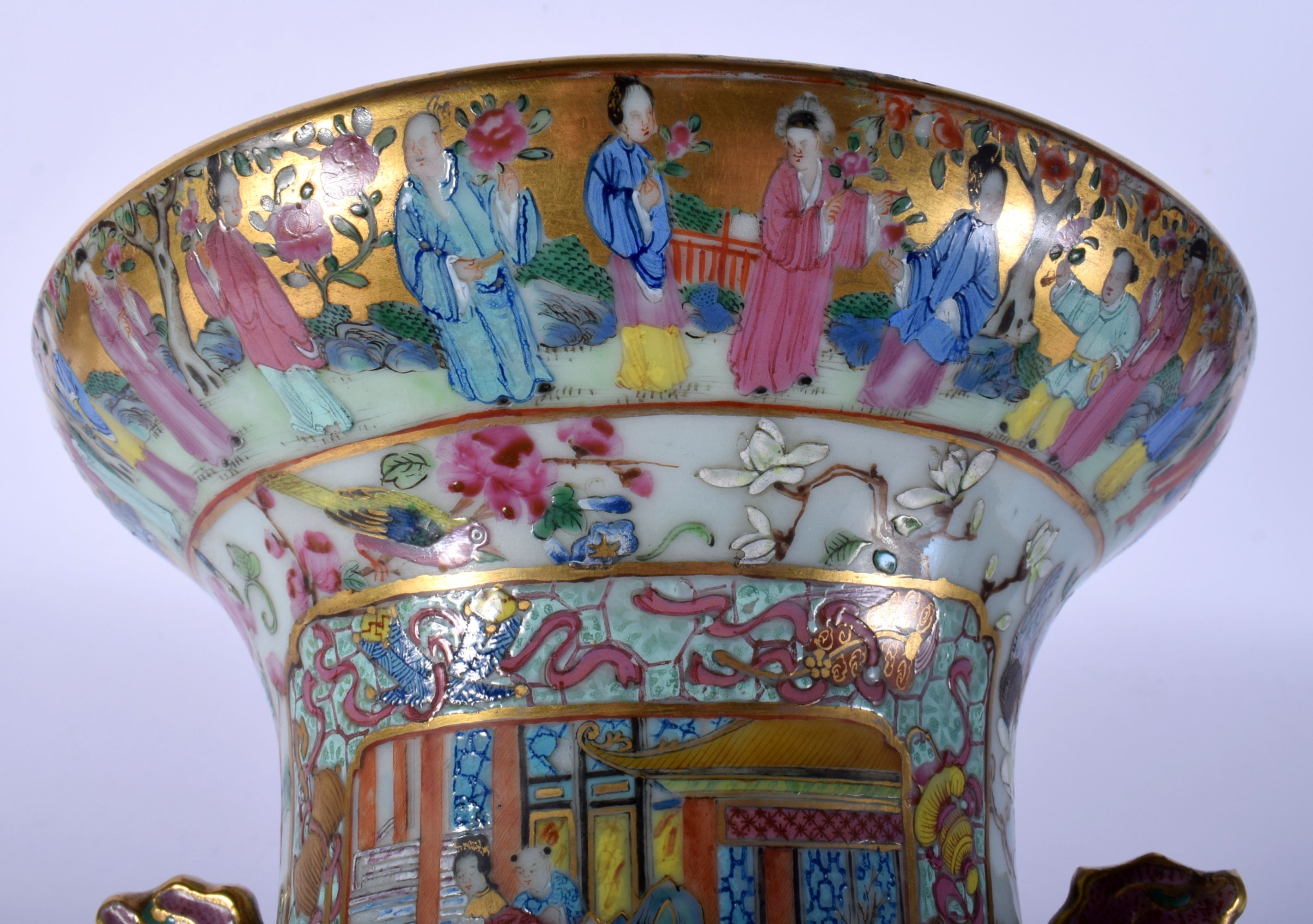 A FINE LARGE 19TH CENTURY CHINESE CANTON FAMILLE ROSE VASE Qing, painted with figures within landsca - Image 16 of 24