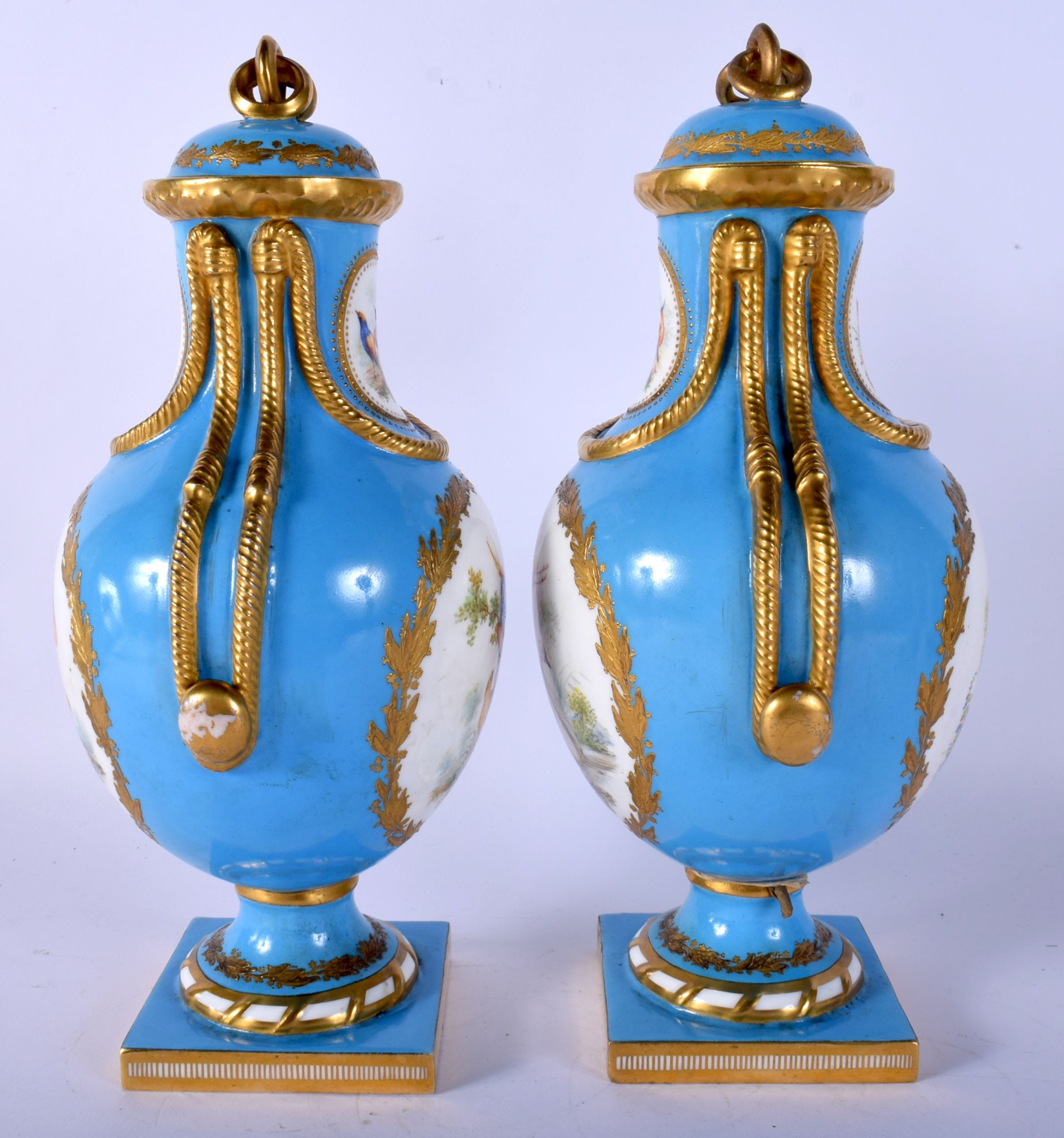 A GOOD PAIR OF 19TH CENTURY ENGLISH PORCELAIN SEVRES STYLE VASES AND COVERS Minton or Coalport, pain - Image 4 of 50