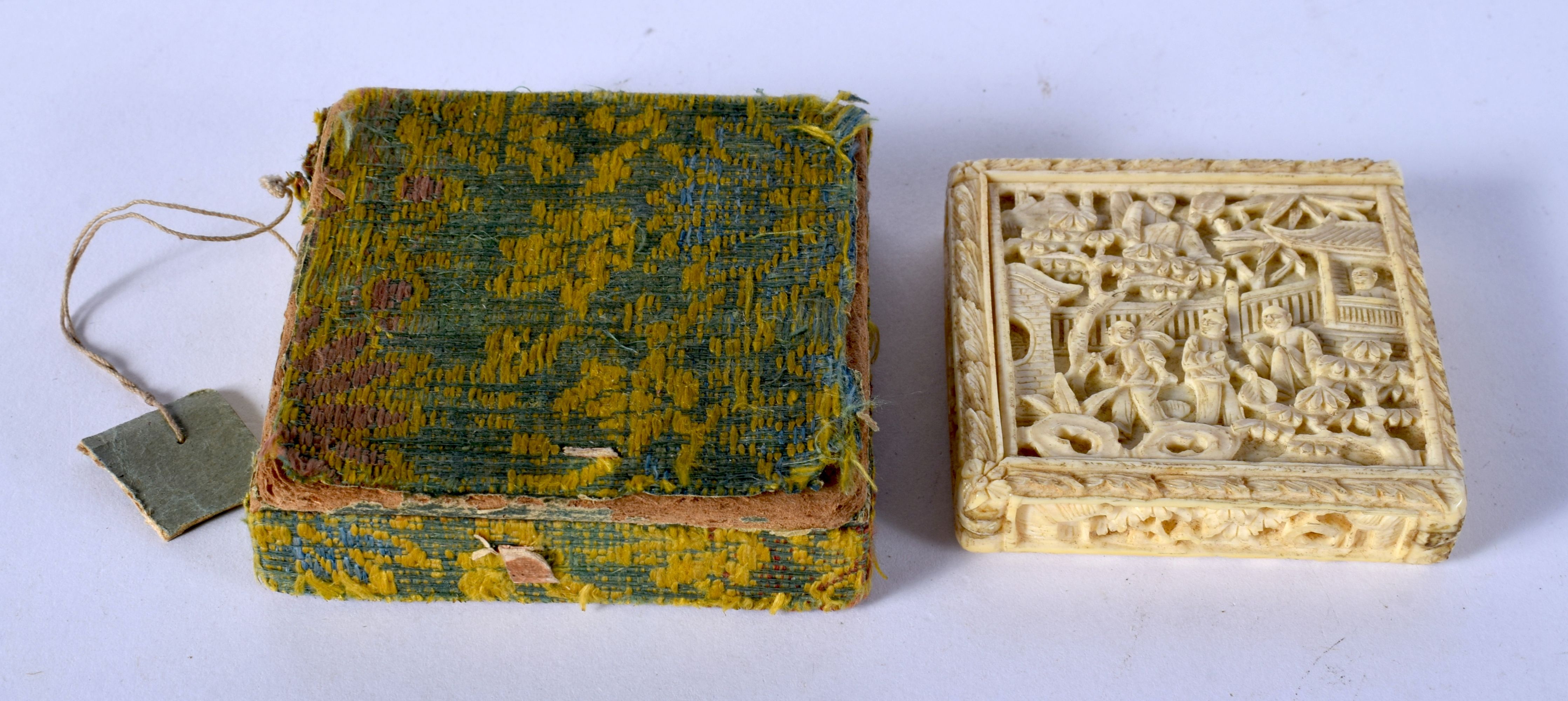 A 19TH CENTURY CHINESE CANTON IVORY BOX AND COVER. 34 grams. 5.5 cm square. - Image 6 of 6