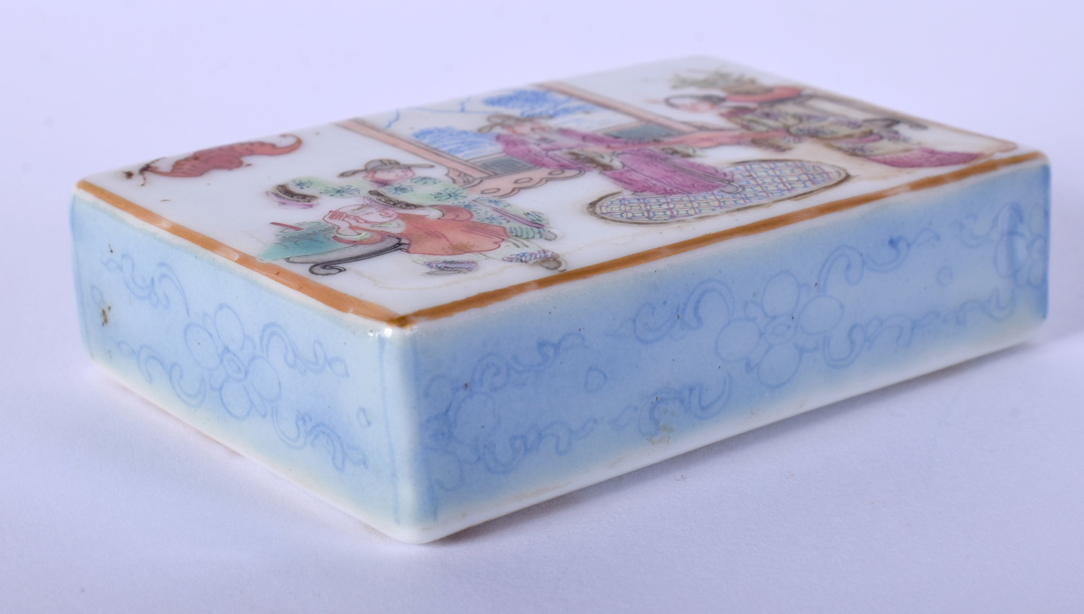 A CHINESE QING DYNASTY FAMILLE ROSE PORCELAIN SCROLL WEIGHT painted with figures within interiors. 7 - Image 2 of 4