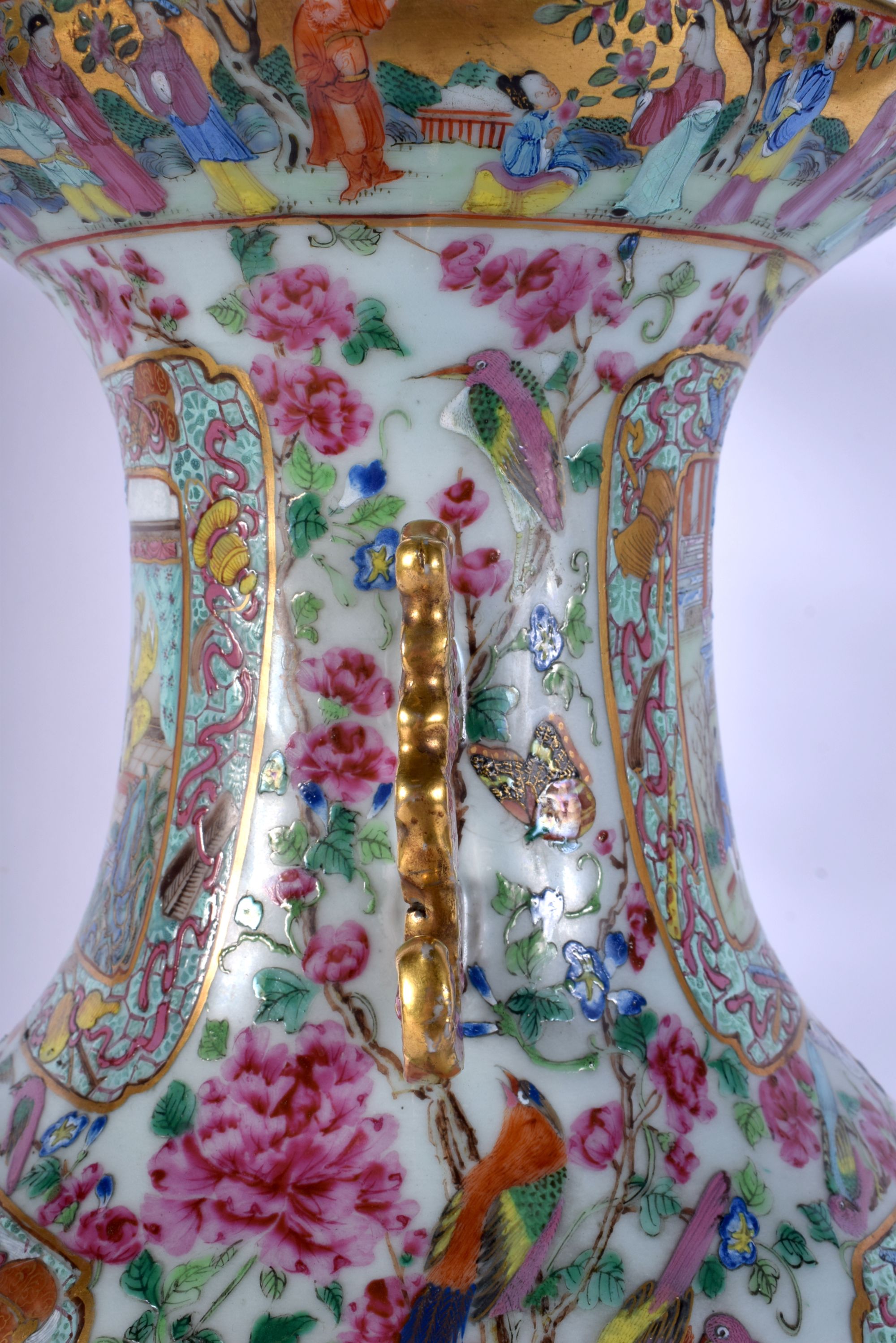 A FINE LARGE 19TH CENTURY CHINESE CANTON FAMILLE ROSE VASE Qing, painted with figures within landsca - Image 9 of 24