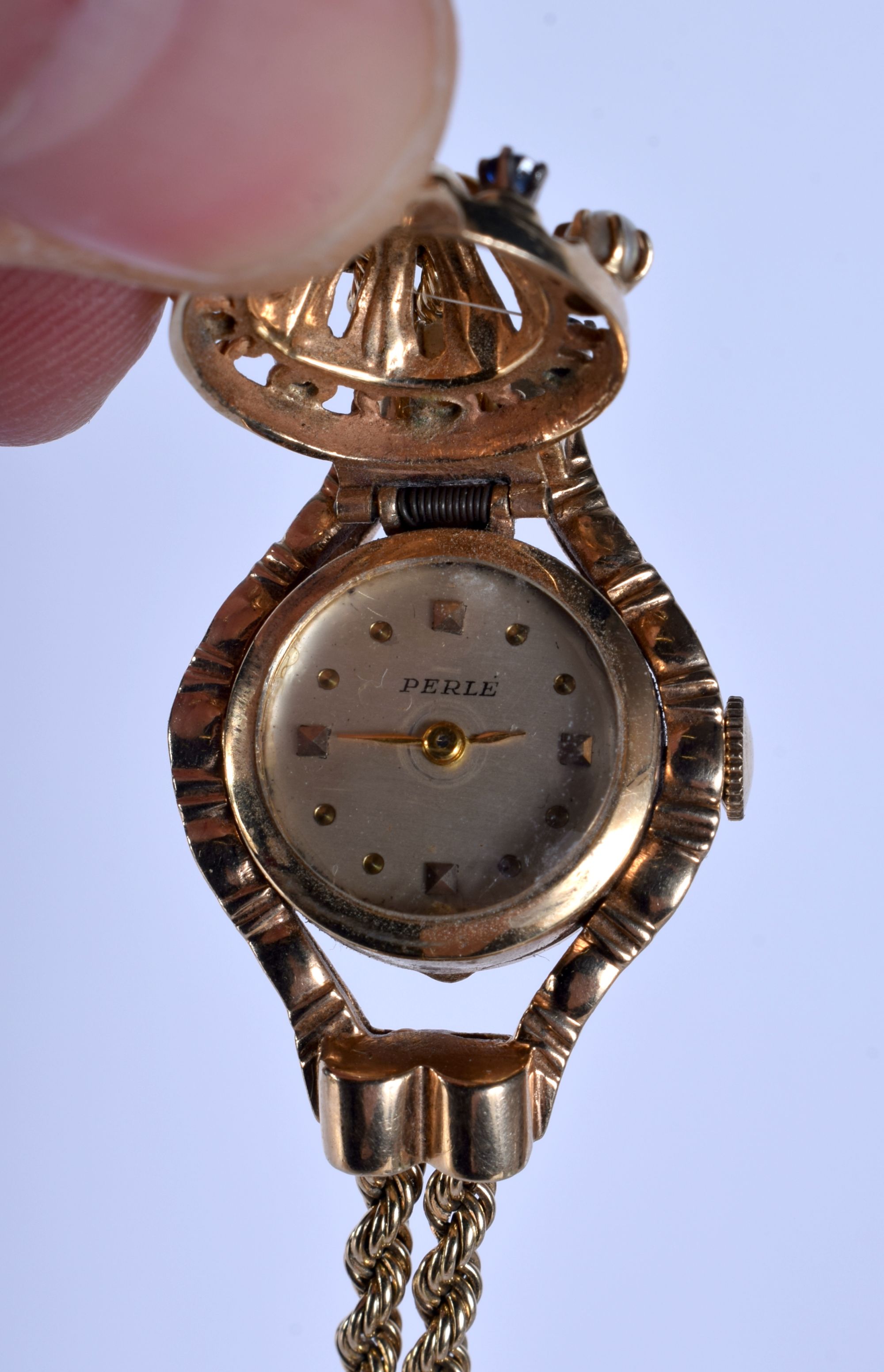 A VINTAGE 14CT GOLD PEARL AND SAPPHIRE COCKTAIL WRISTWATCH, 30.6 grams. 17 cm long, dial 2.5 cm wide - Bild 3 aus 4