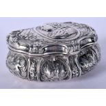 A MID 19TH CENTURY EUROPEAN SILVER SNUFF BOX decorated with lion and portrait mask heads. 113 grams.