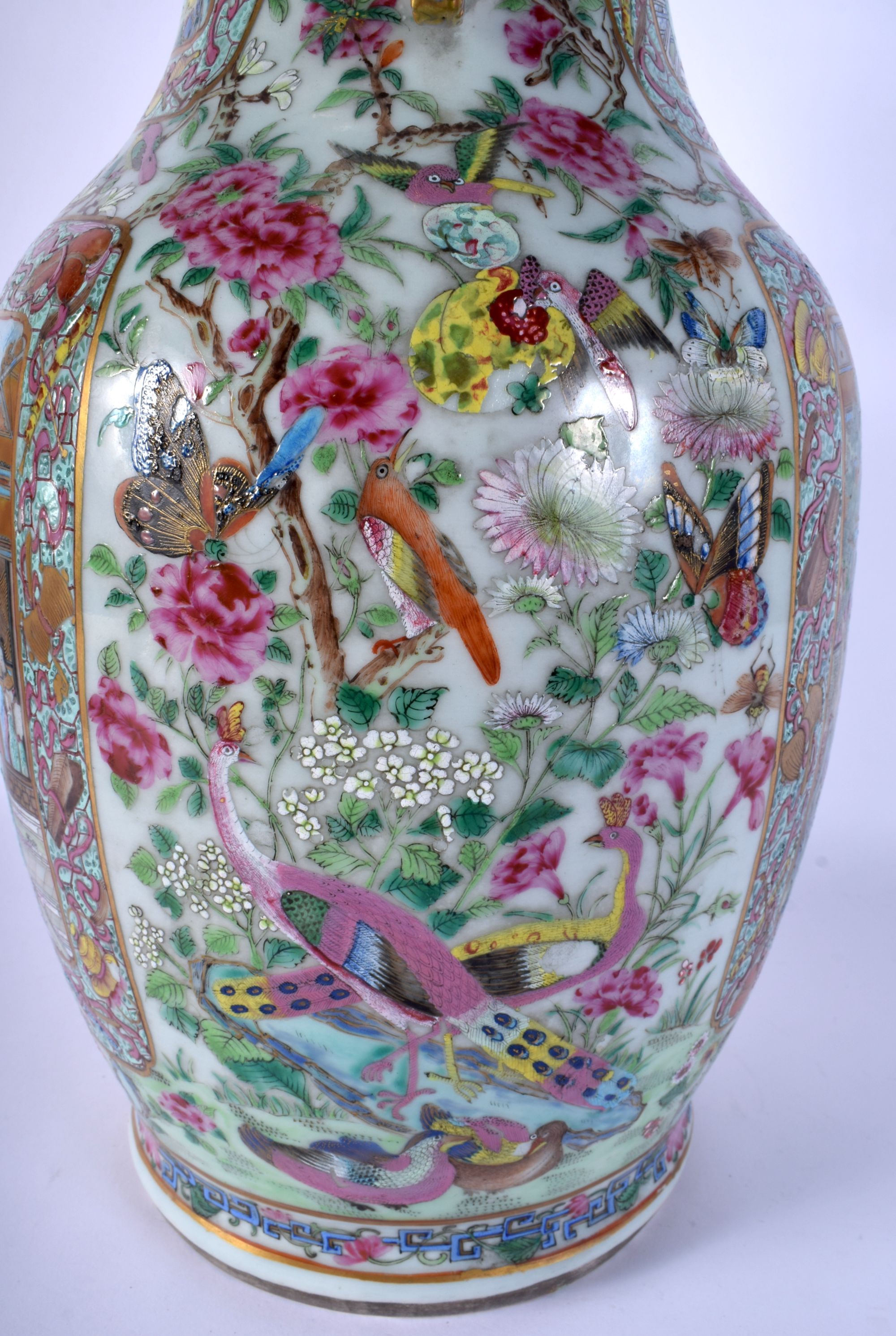 A FINE LARGE 19TH CENTURY CHINESE CANTON FAMILLE ROSE VASE Qing, painted with figures within landsca - Image 14 of 24