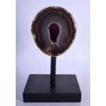 AN AGATE GEODE SPECIMAN. 18 cm high.