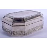 AN ANTIQUE CONTINENTAL WHITE METAL BOX. 411 grams. 13.5 cm x 10.5 cm.