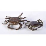 TWO JAPANESE BRONZE CRABS. 4.9cm, x 3.9cm, weight 44g (2)
