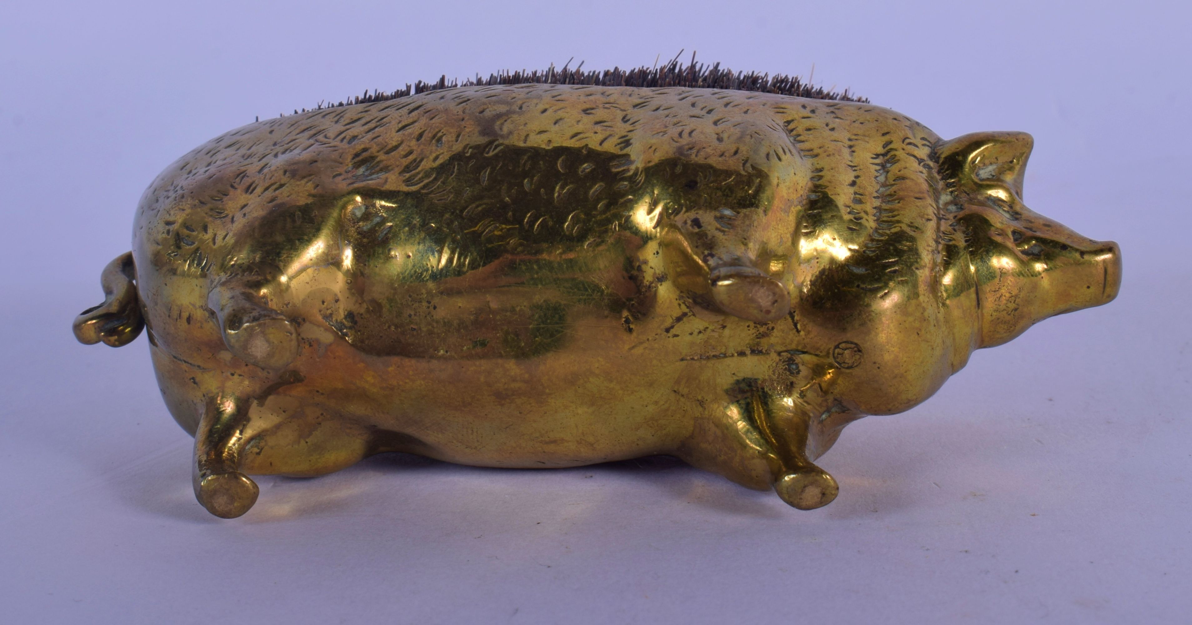 AN EARLY VICTORIAN BRASS PEN PIG WIPE. 10 cm wide. - Image 3 of 3