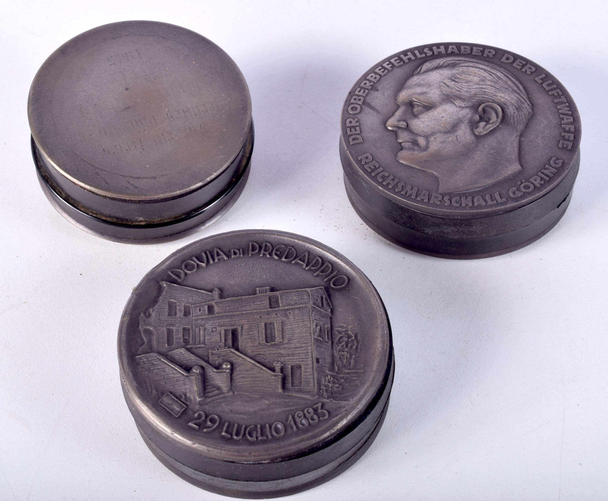 A collection of WW2 related snuff pots 7cm (3). - Image 2 of 3