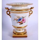 EARLY 19TH C. FLIGHT BARR AND BARR WORCESTER FINE SPILL VASE WITH DRAGON HEAD HANDLES PAINTED WITH F