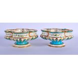 19TH C. MINTON PAIR OF QUADRILOBE PEDESTAL DISHES PAINTED WITH ROSES HIGHLIGHTED IN TURQUOISE.5.5cm