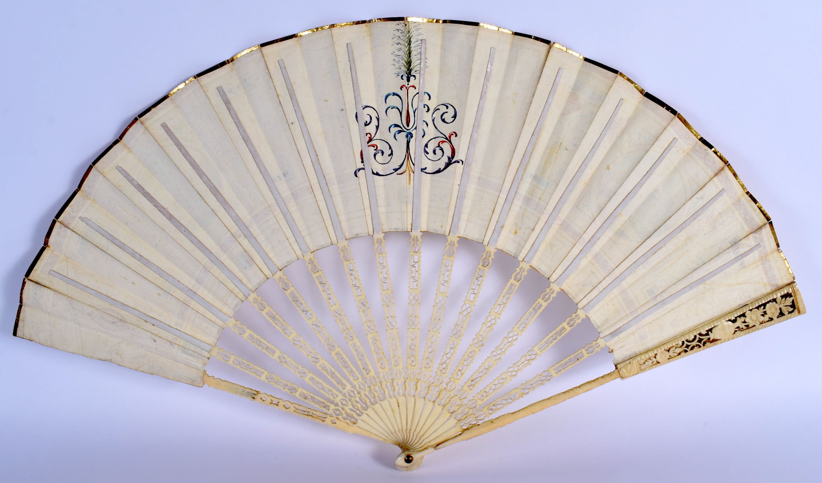 A FINE LATE 18TH CENTURY EUROPEAN GRAND TOUR TYPE FAN with paper leaf supports. 50 cm wide extended. - Image 5 of 5