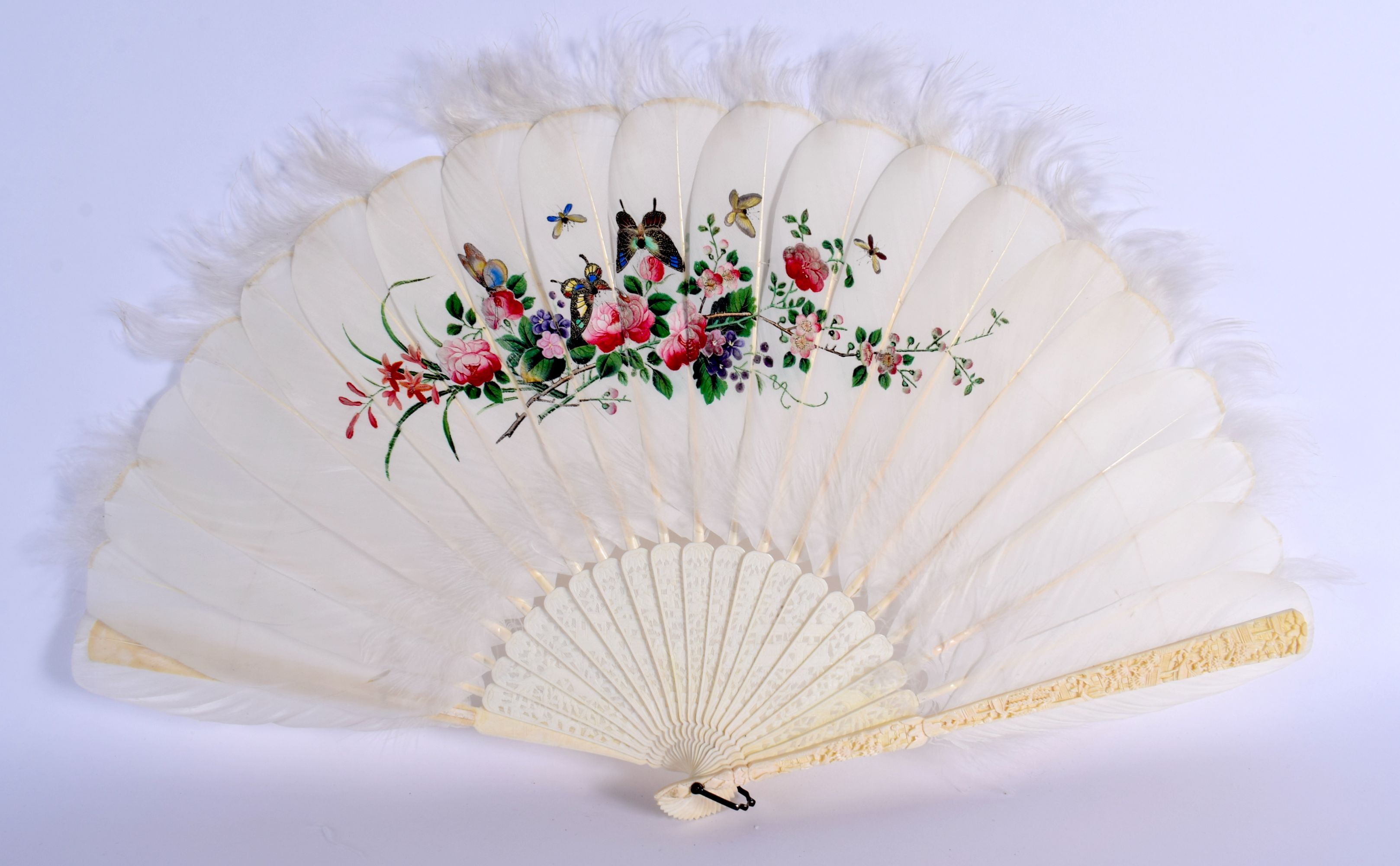A MID 19TH CENTURY CHINESE CARVED IVORY GOOSE FEATHER FAN C1850. 50 cm wide extended.