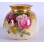 ROYAL WORCESTER VASE PAINTED WITH ROSES BY SPILSBURY SIGNED SHAPE H158, DATE MARK 1928 8cm High