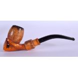 AN ANTIQUE MEERSCHAUM PIPE. 18 cm wide.