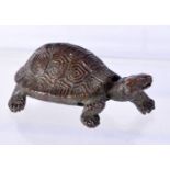 A JAPANESE BRONZE TORTOISE. 2.1cm x 5.3cm x 3.3cm, weight 87.5g