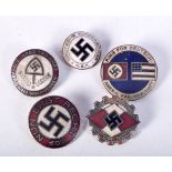 FIVE EUROPEAN MILITARY BADGES. Largest 2.6cm diameter, total weight 25.1g