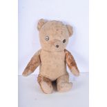A vintage teddy bear. 43cm.