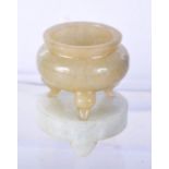 A CHINESE JADE CENSER ON STAND. 4.8cm x 3.8cm (incl stand), total weight 82.8g (2)